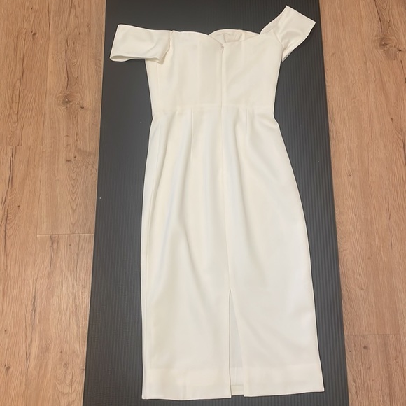 Dress the Population Bailey Off the Shoulder Dress - Picture 5 of 5